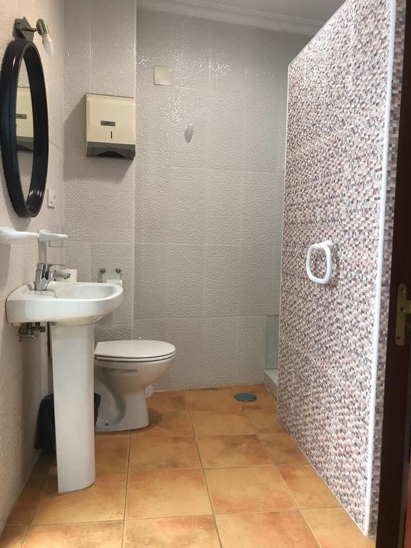 Hostal Bar San Pedro Mairena De Alcor Bagian luar foto
